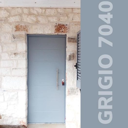 porta blindata grigio